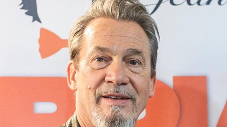 Florent_Pagny_r_v_le_comment_il_a_assur__The_Voice_pendant_sa_chimioth_rapie_____J_rsquo_avais_la_p_che_quand_je_pouvais__