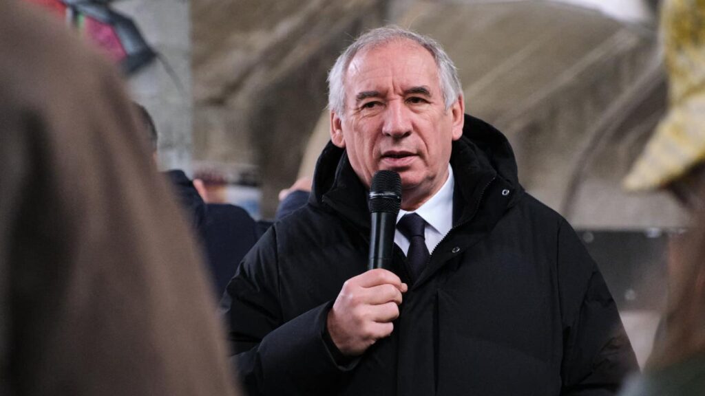 Fran_ois_Bayrou_hospitalis____Pau___une_grippe_s_v_re_force_l_rsquo_annulation_de_son_agenda_pendant_plusieurs_jours Fran_ois_Bayrou_hospitalis____Pau___une_grippe_s_v_re_force_l_rsquo_annulation_de_son_agenda_pendant_plusieurs_jours