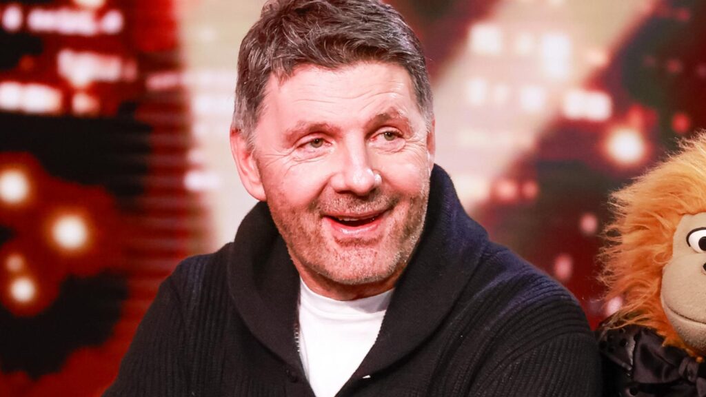 Philippe_Lellouche_rejoint_Danse_avec_les_stars_saison_15___l_rsquo_acteur_pr_t___sortir_de_sa_zone_de_confort_face___Laure_Manaudou_et_St_phane_Bern